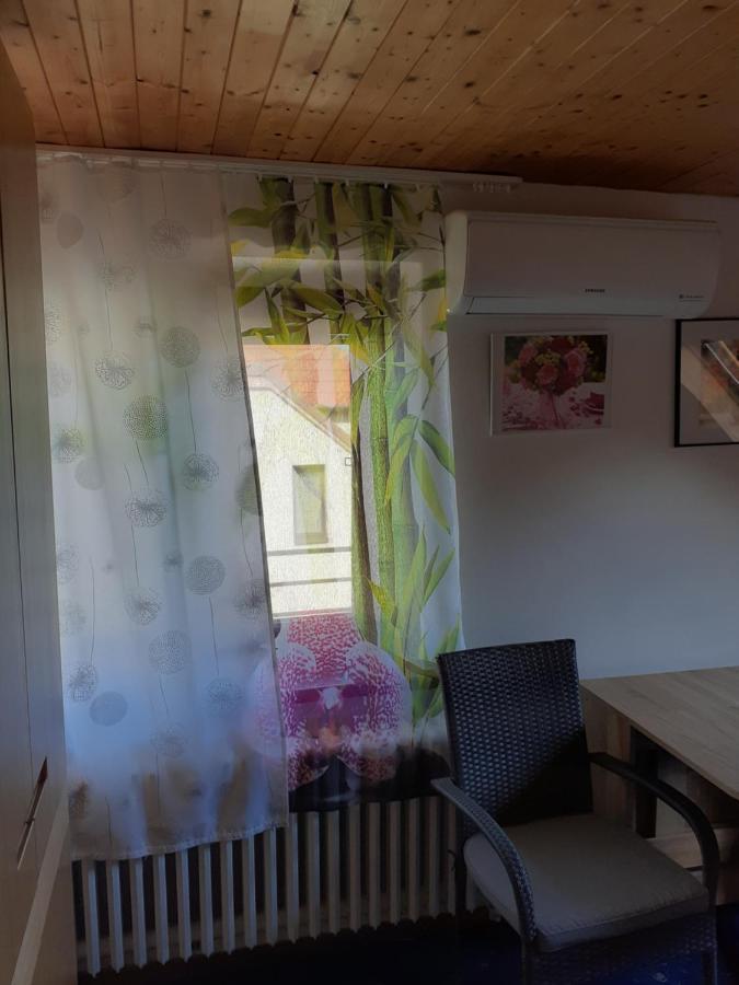 Rd Cerncin Bucovice Apartment Exterior photo