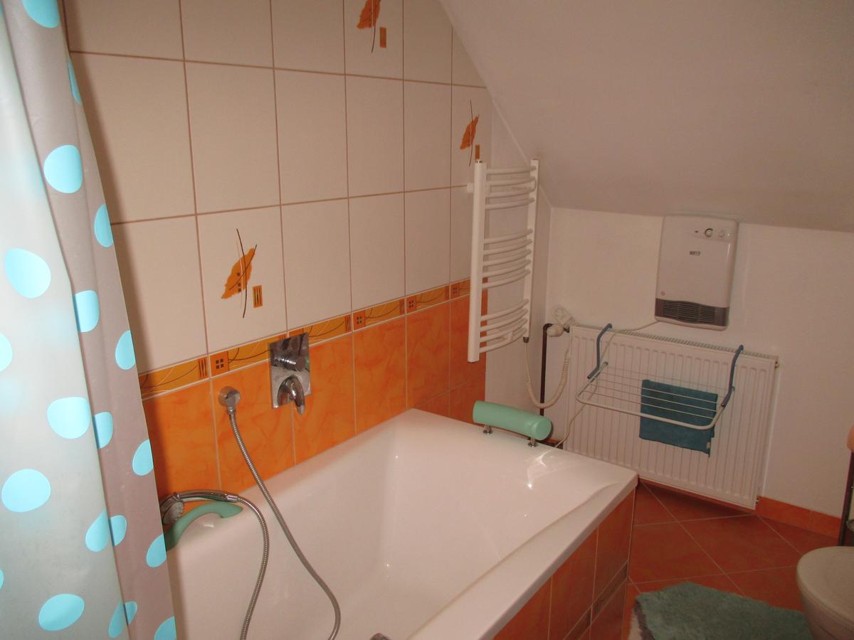 Rd Cerncin Bucovice Apartment Exterior photo
